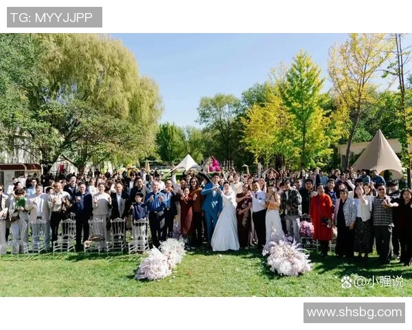 球员婚礼邀请全队队友，场面温馨感人